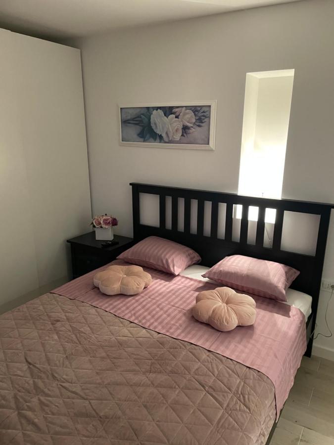 Amore Apatmani Čelina Exterior foto